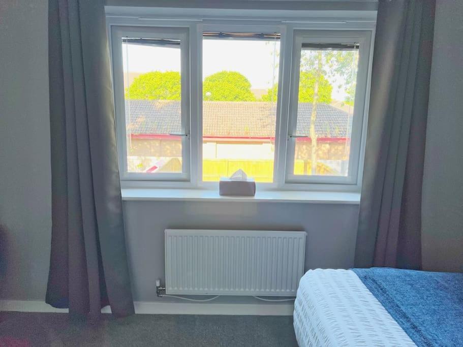 Villa Comfy Modern 3Br Semi Detached 400Mb Wifi Free Double Parking Newcastle Upon Tyne Esterno foto
